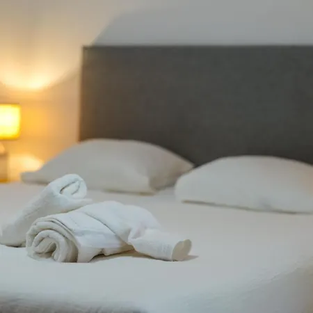 Du Chemin Des Dames 3* Μοντωμπάν